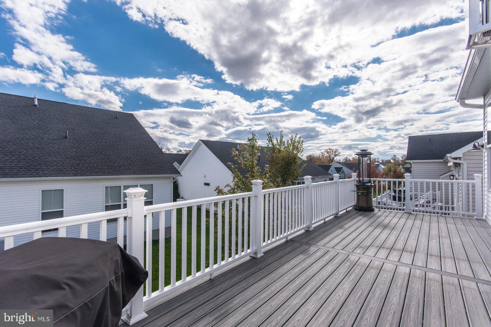 ENCLAVE AT THE PROMENADE - Residential