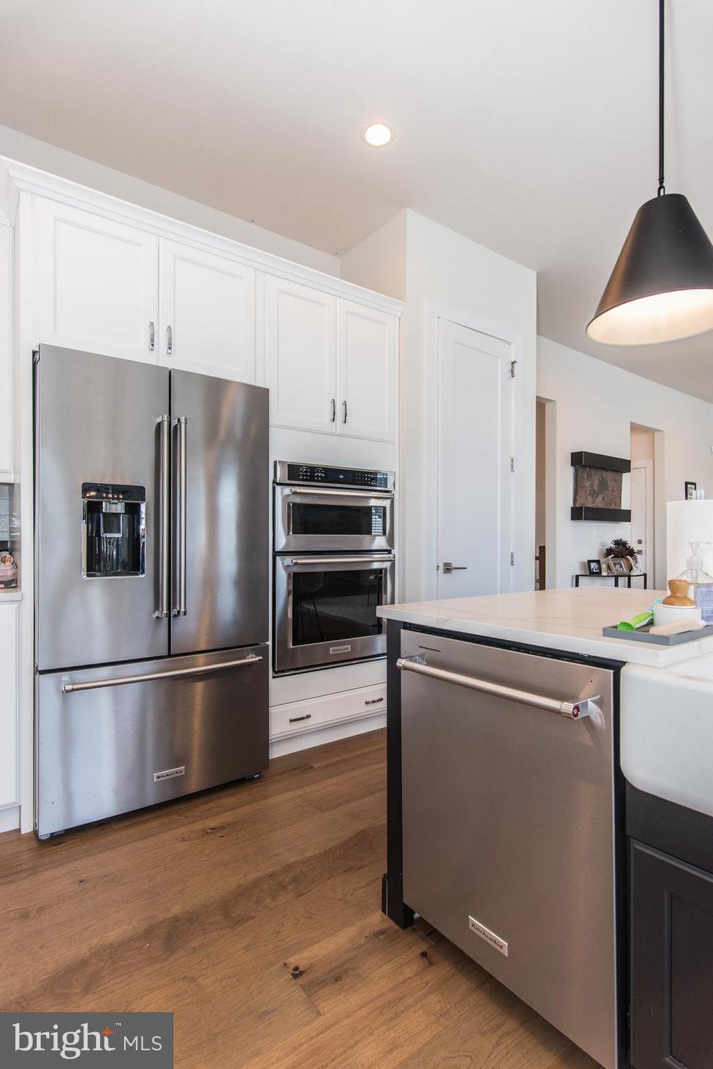 ENCLAVE AT THE PROMENADE - Residential