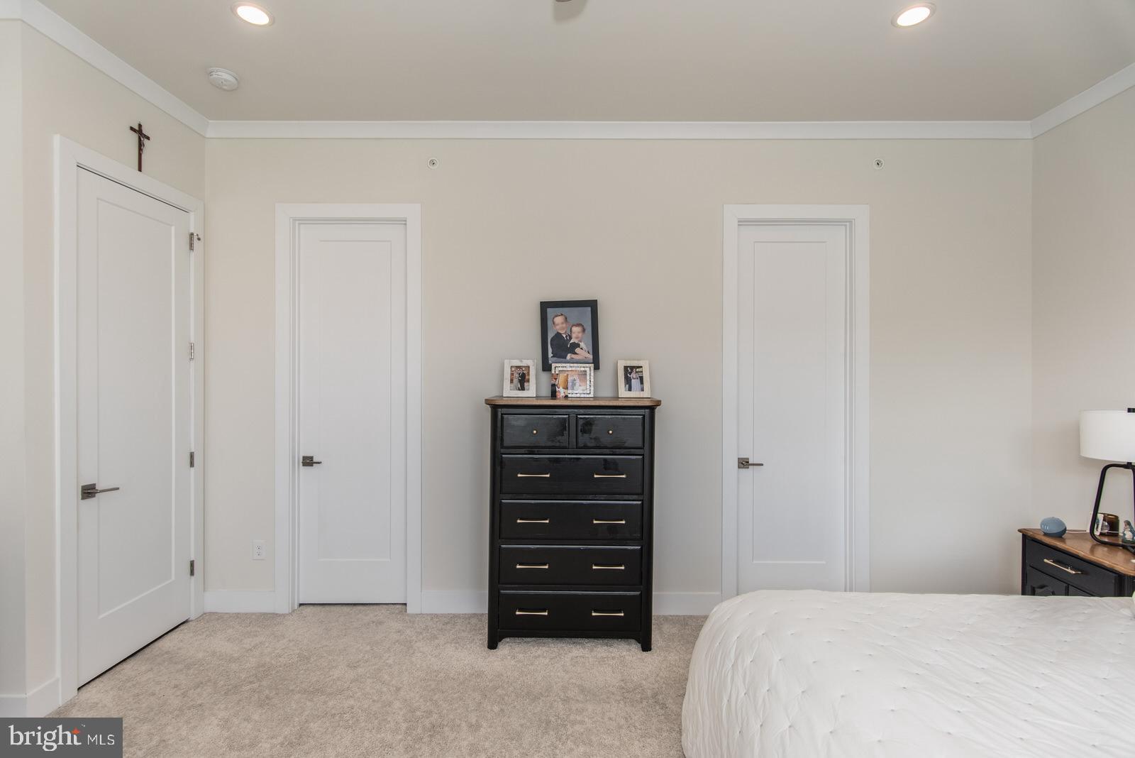 ENCLAVE AT THE PROMENADE - Residential