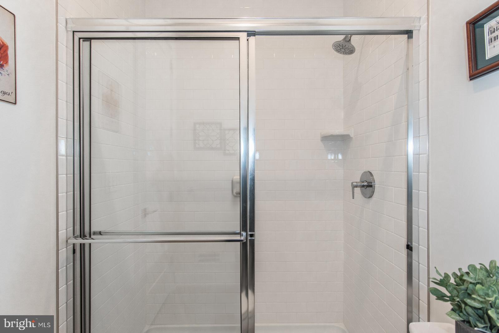 ENCLAVE AT THE PROMENADE - Residential