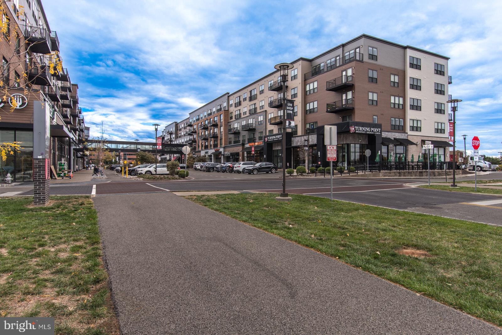 ENCLAVE AT THE PROMENADE - Residential