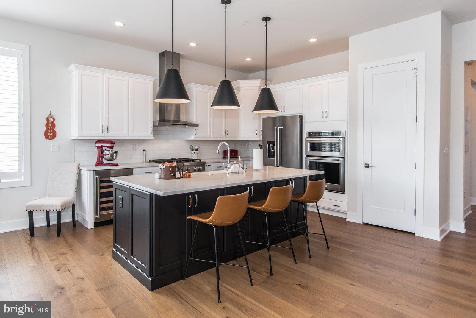 ENCLAVE AT THE PROMENADE - Residential