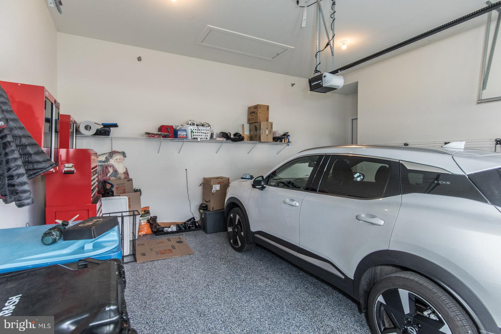 ENCLAVE AT THE PROMENADE - Residential