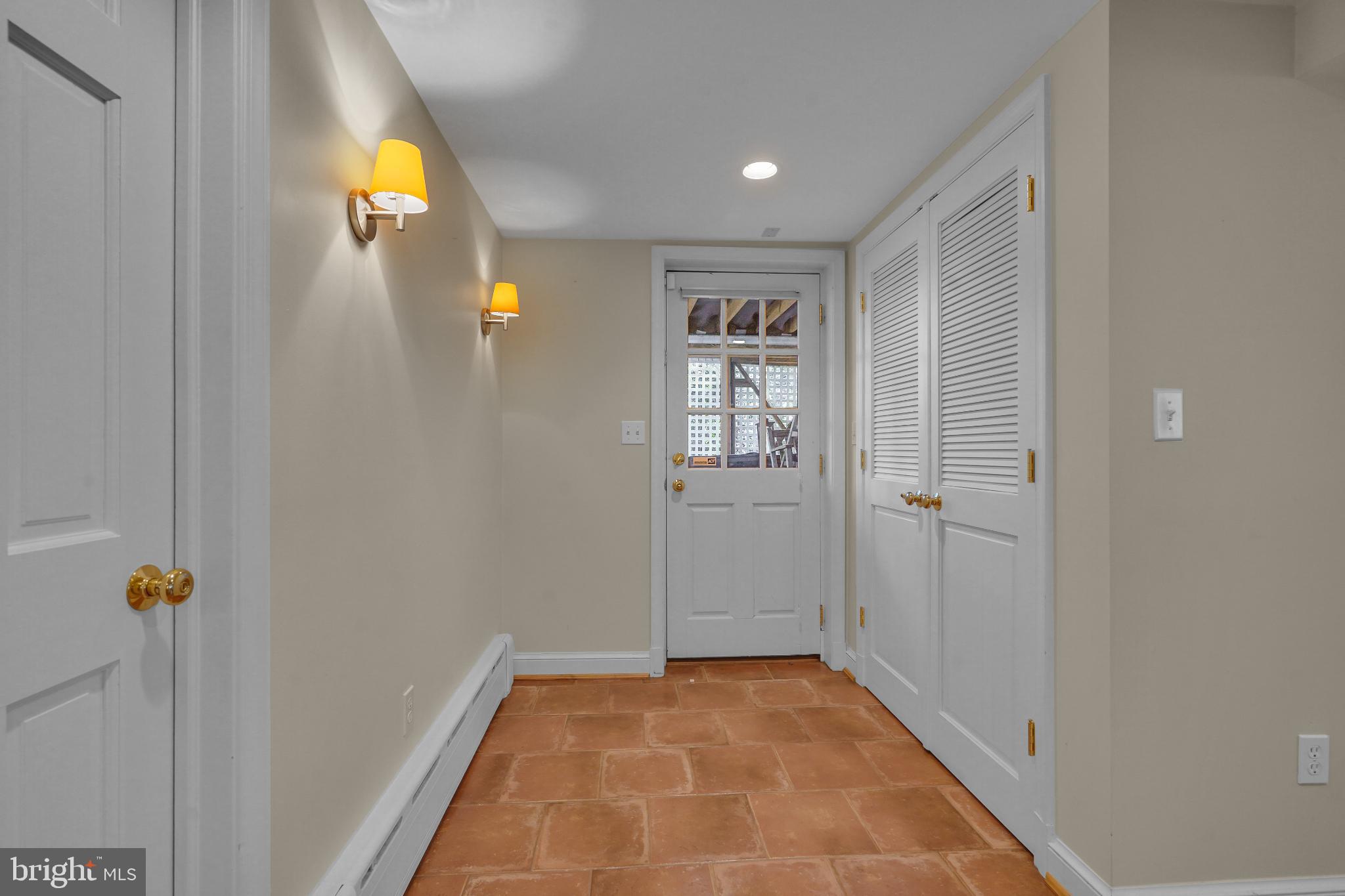 KENSINGTON - Residential