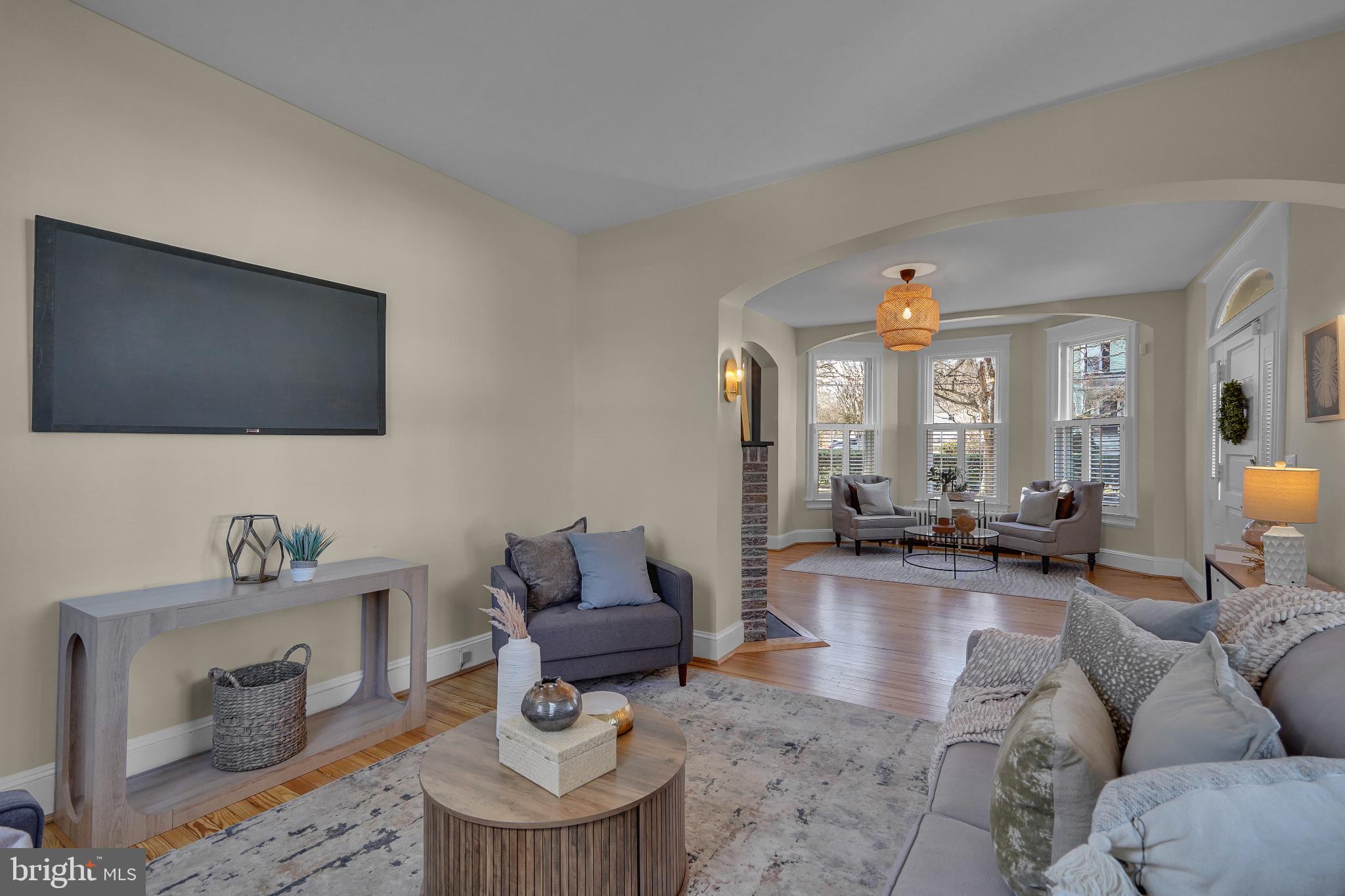 KENSINGTON - Residential