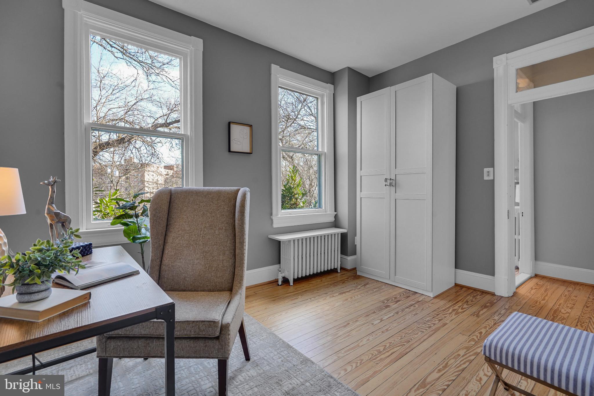 KENSINGTON - Residential