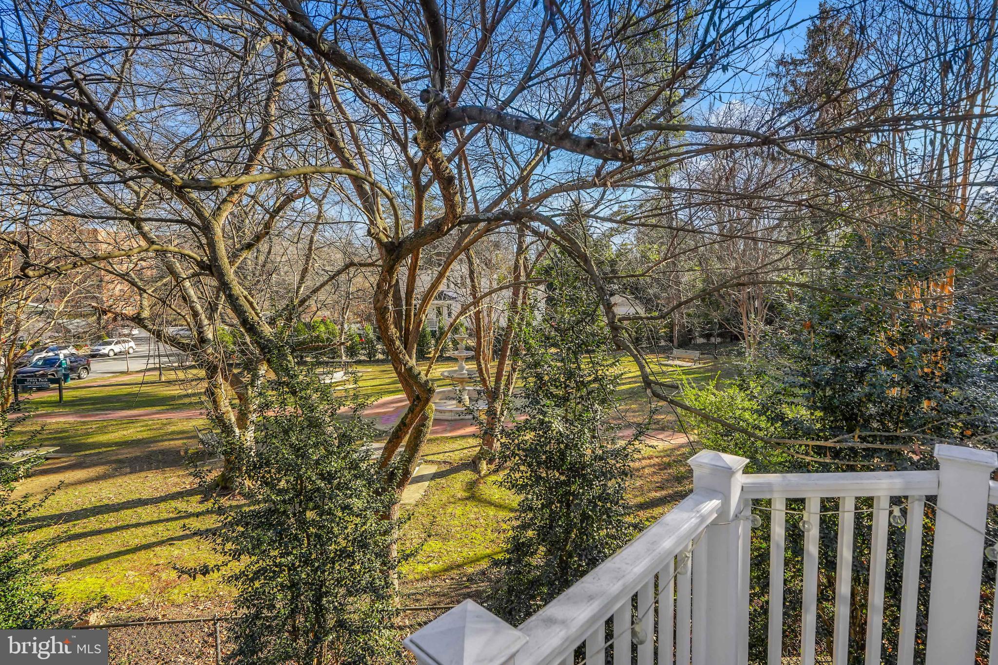 KENSINGTON - Residential