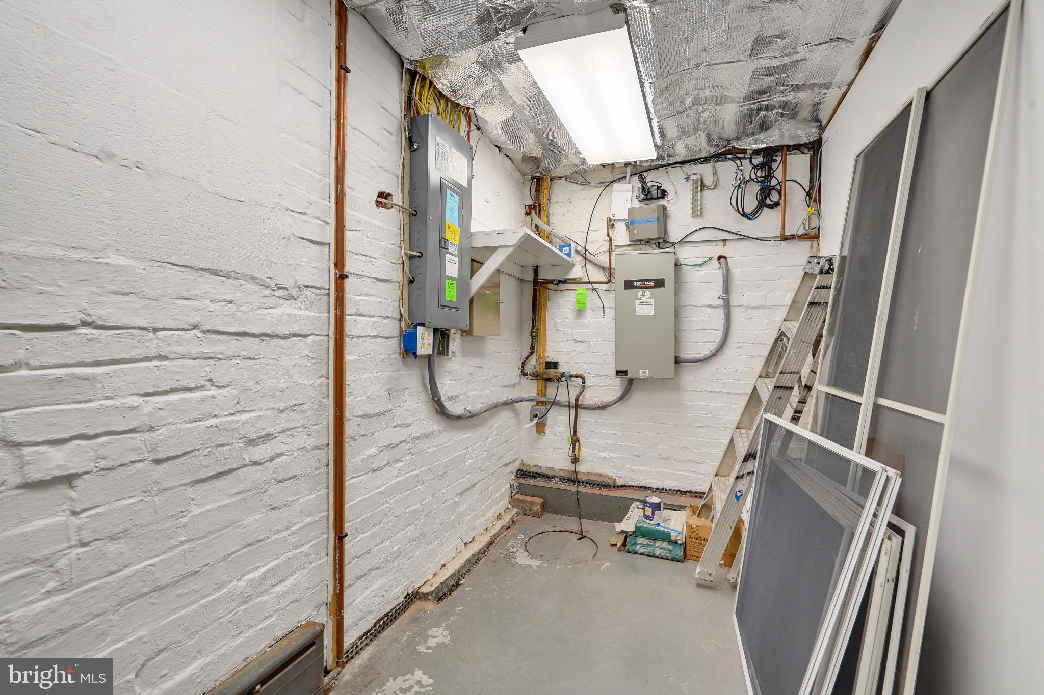 KENSINGTON - Residential