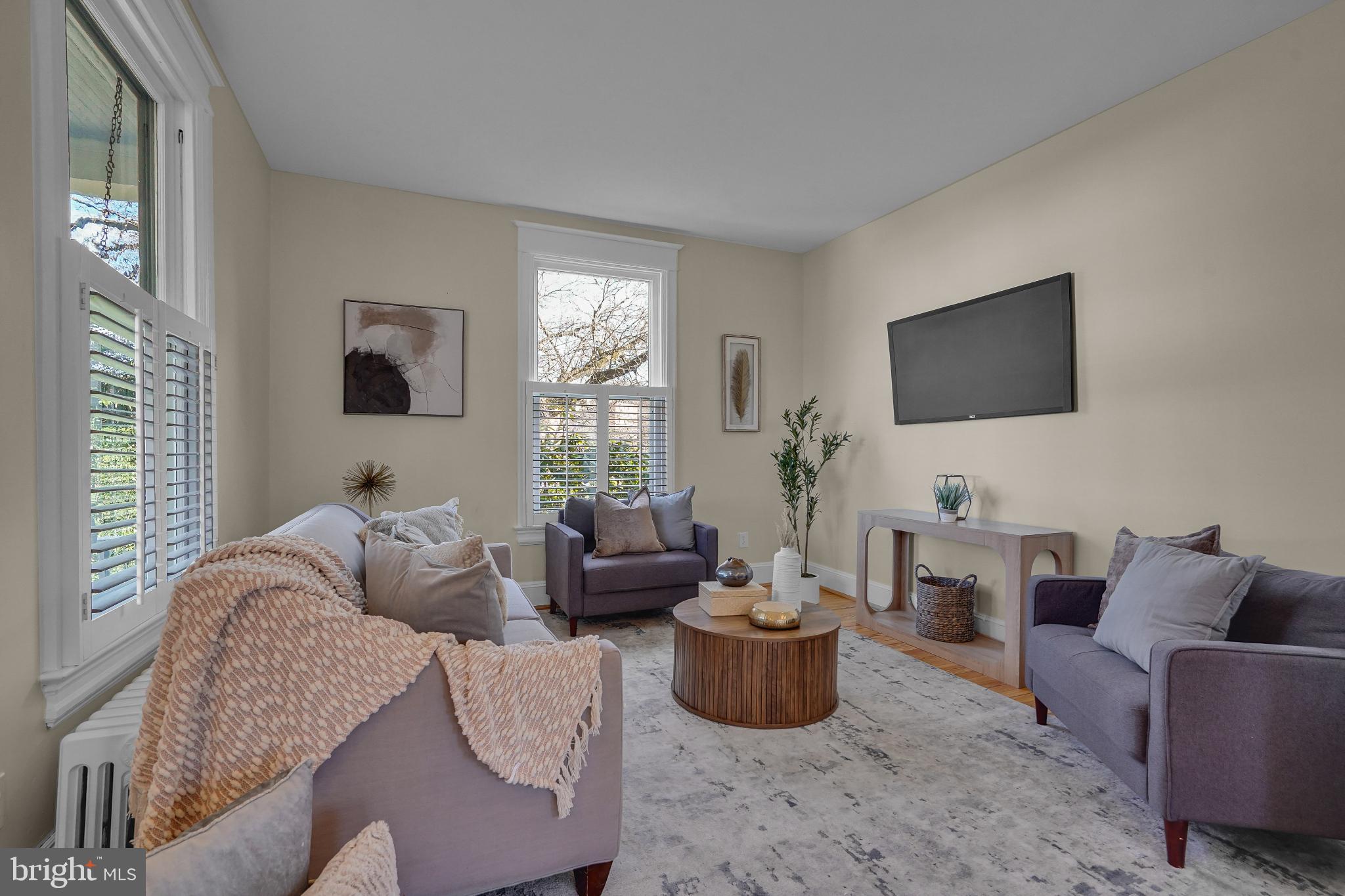 KENSINGTON - Residential