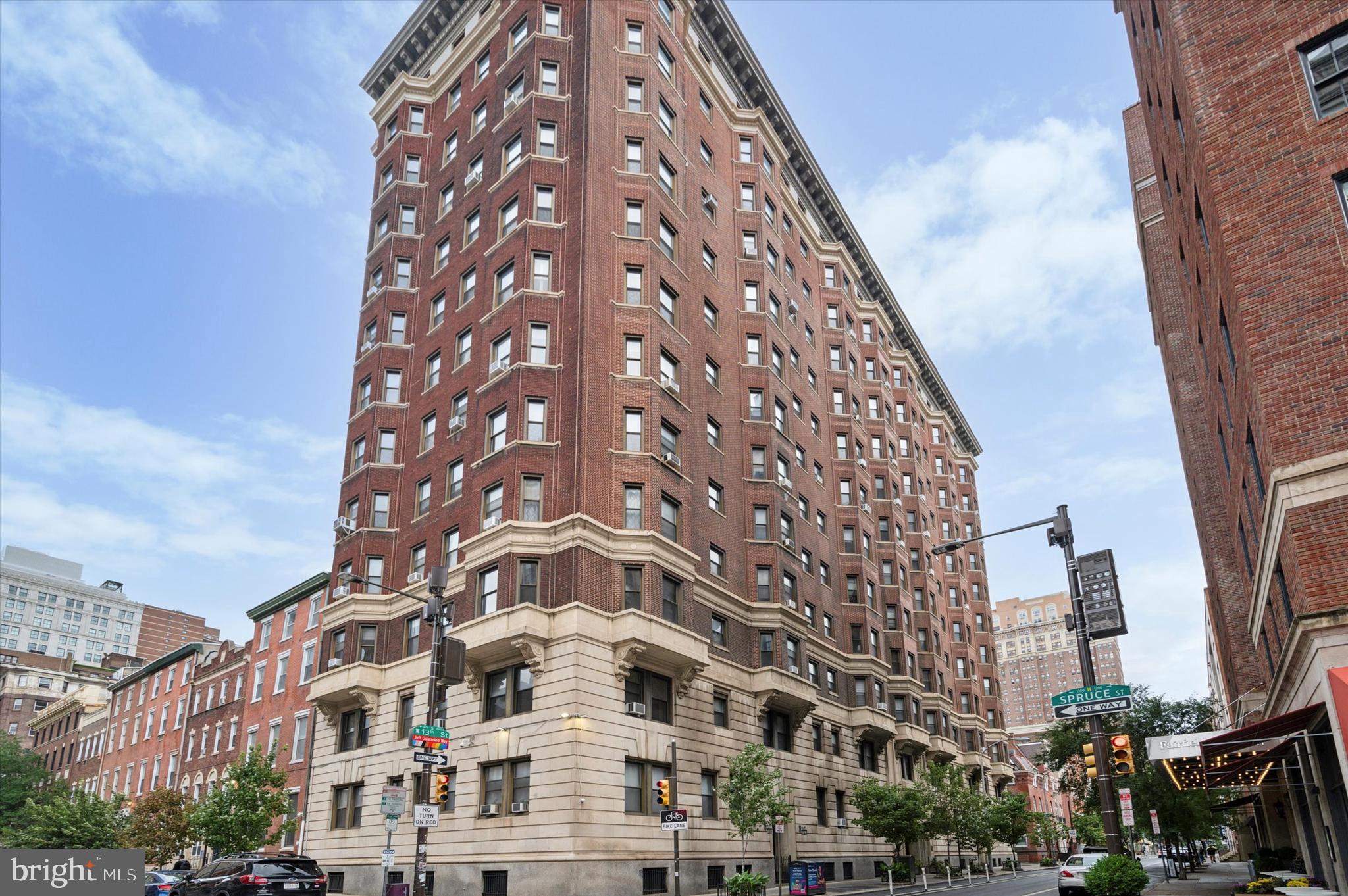 WASHINGTON SQ WEST - Residential