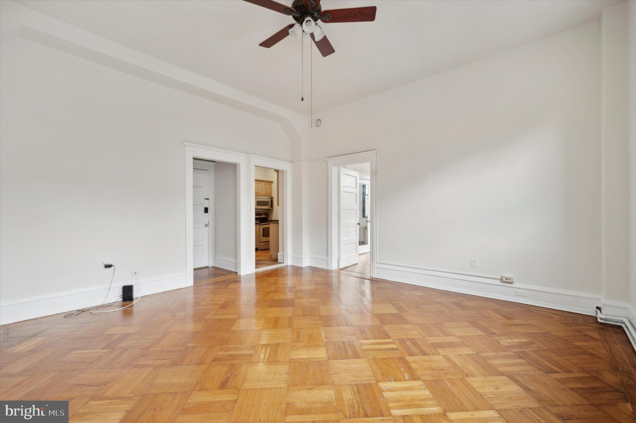 WASHINGTON SQ WEST - Residential