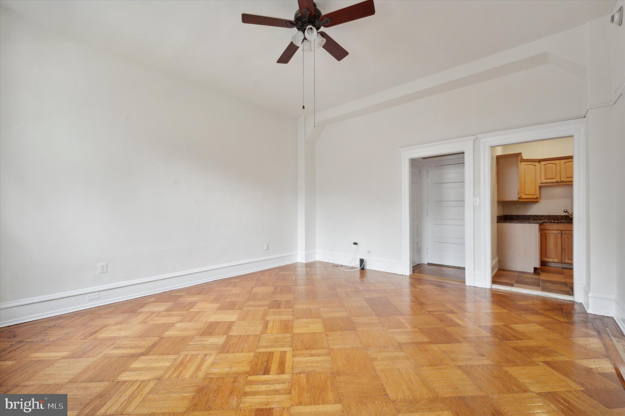 WASHINGTON SQ WEST - Residential