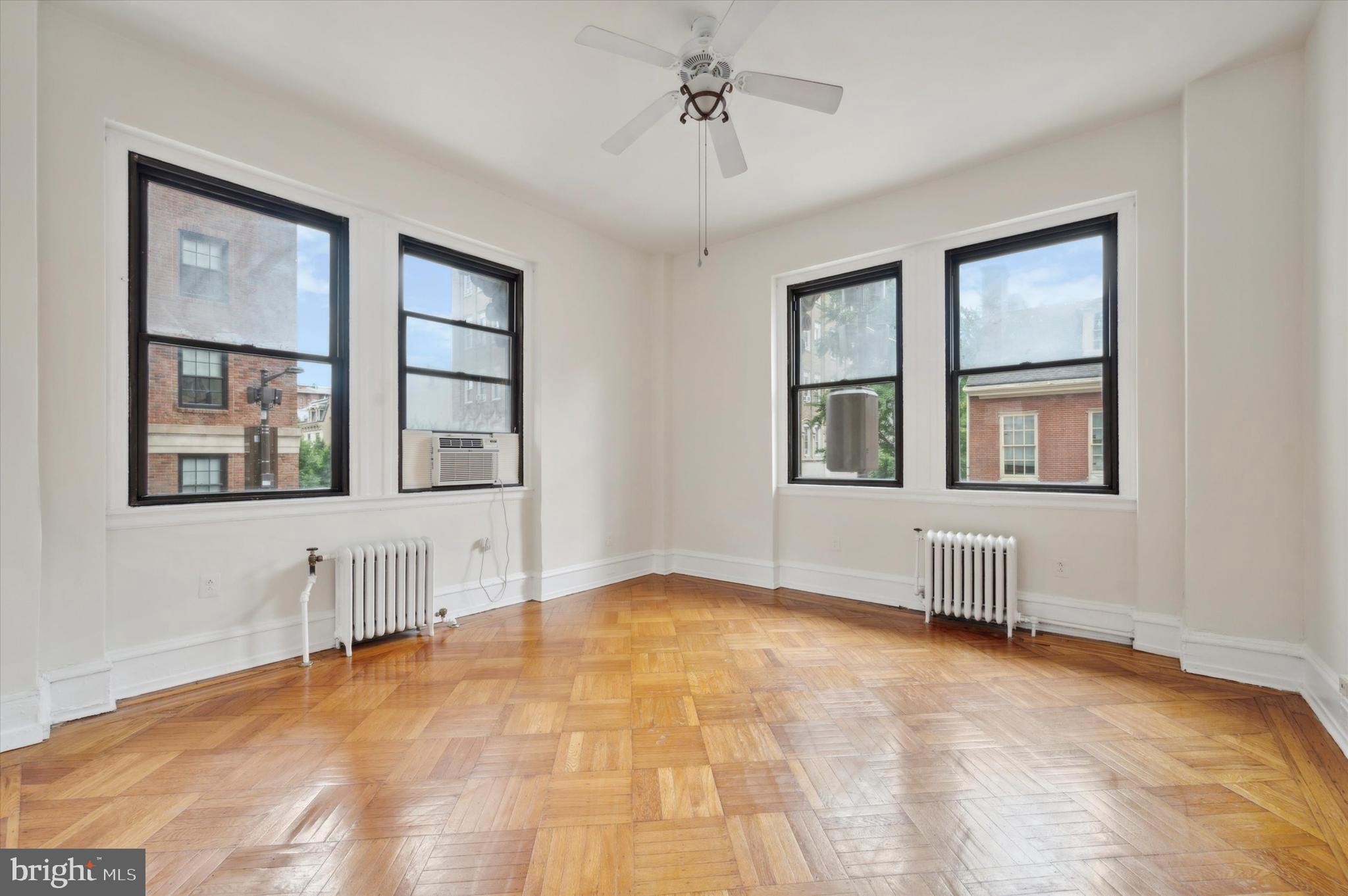 WASHINGTON SQ WEST - Residential