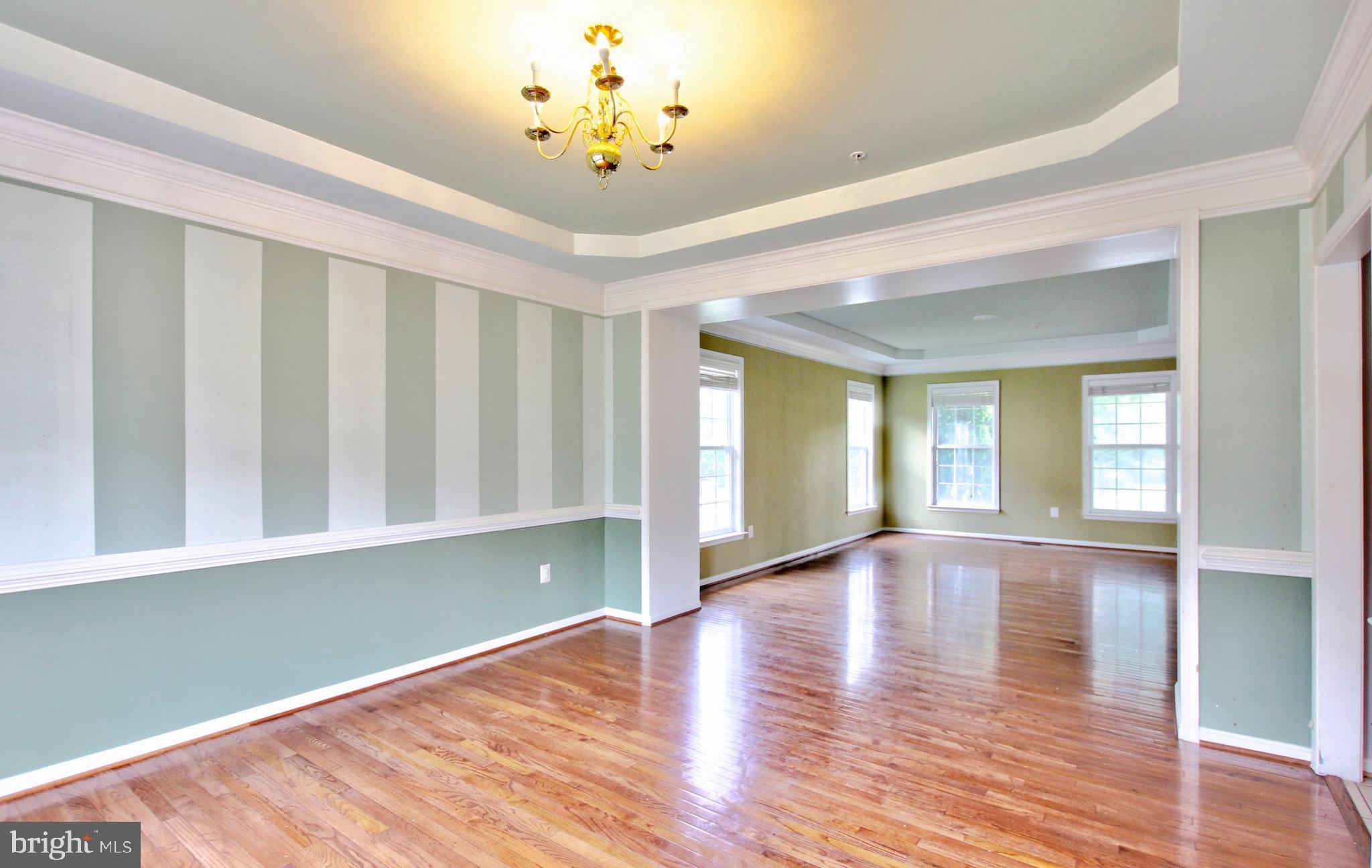 6927 IRONBRIDGE LANE