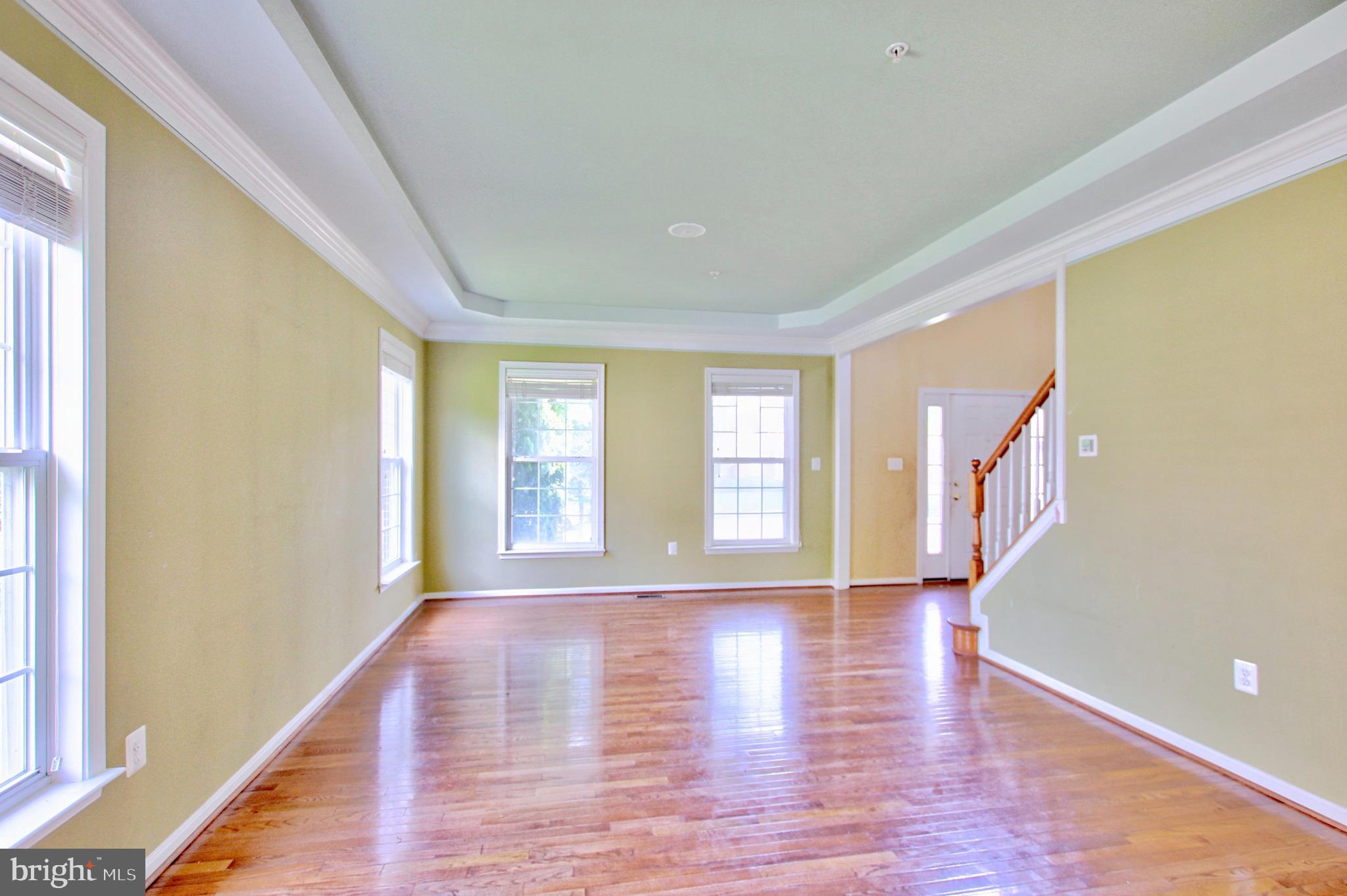 6927 IRONBRIDGE LANE