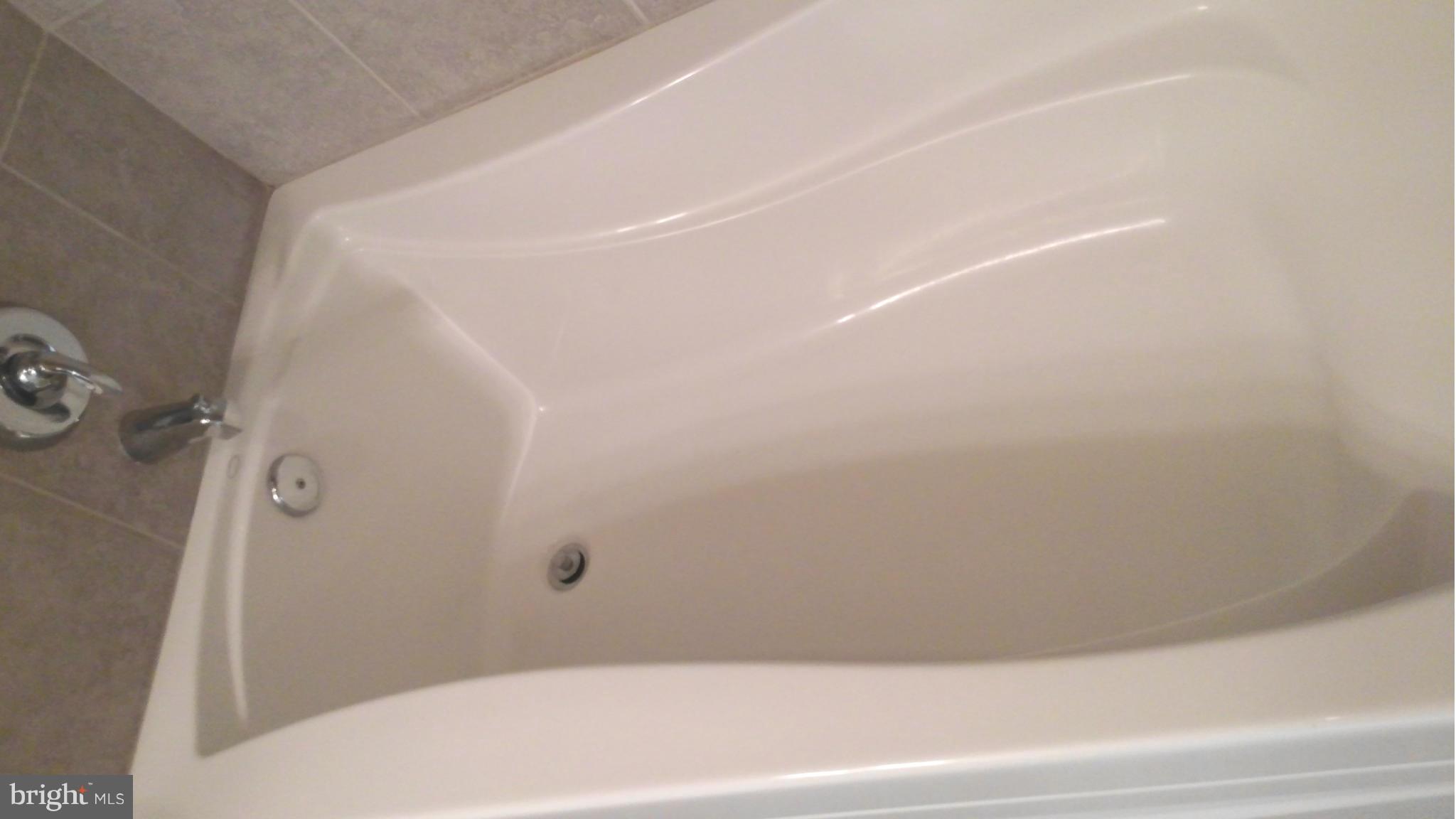 HAWTHORN - Residential Lease