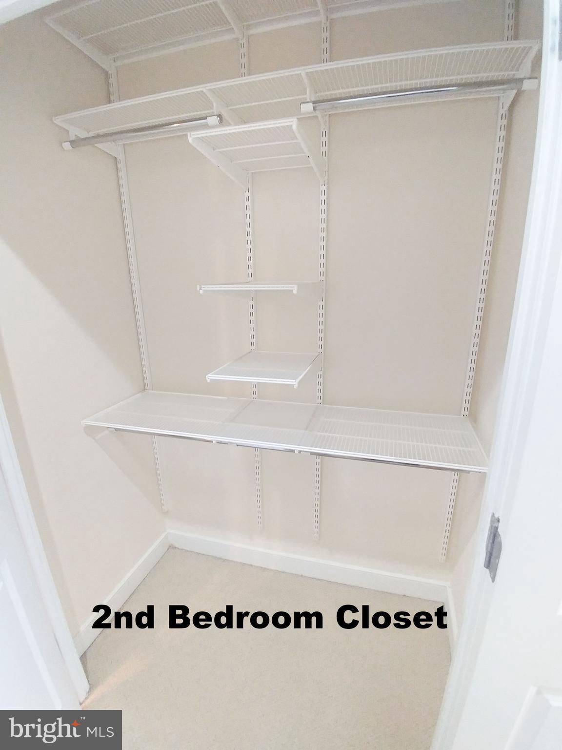 HAWTHORN - Residential Lease