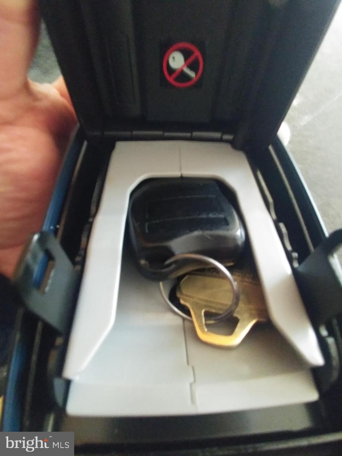 HAWTHORN - Residential Lease