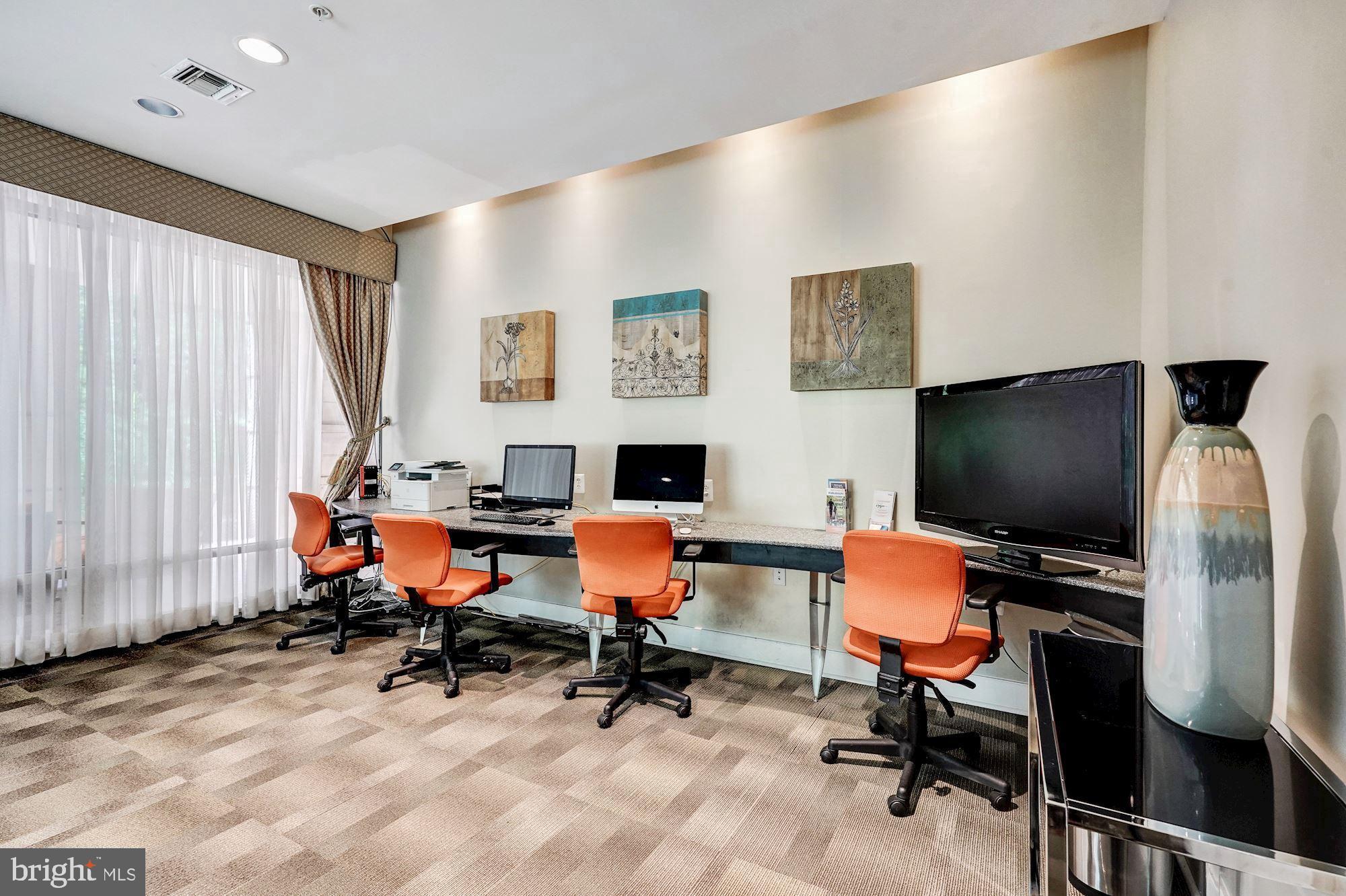 HAWTHORN - Residential Lease