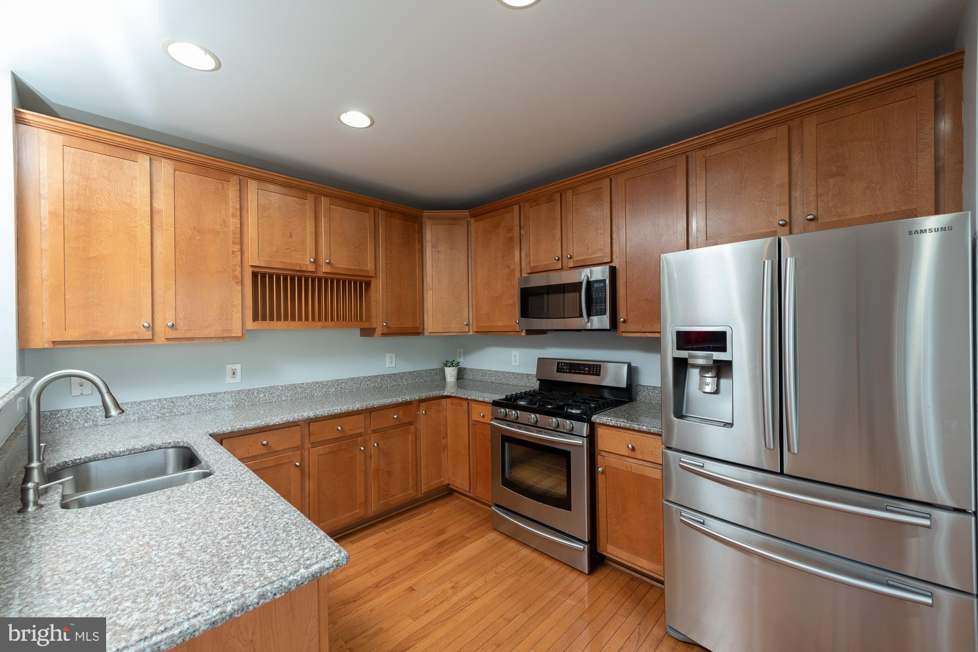 SOUTH RIDING - Residential Lease