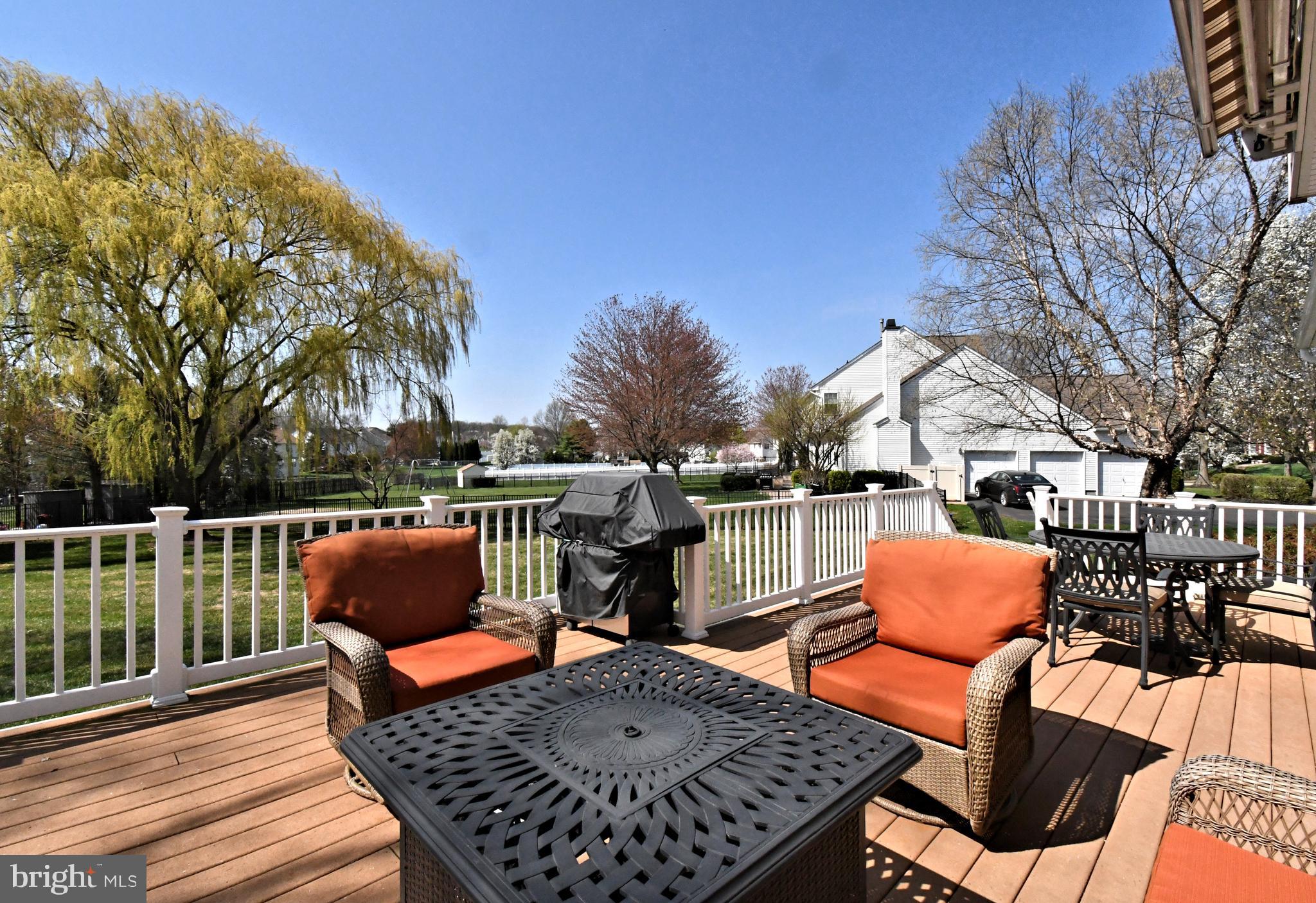 NORTHAMPTON CROSSG - Residential