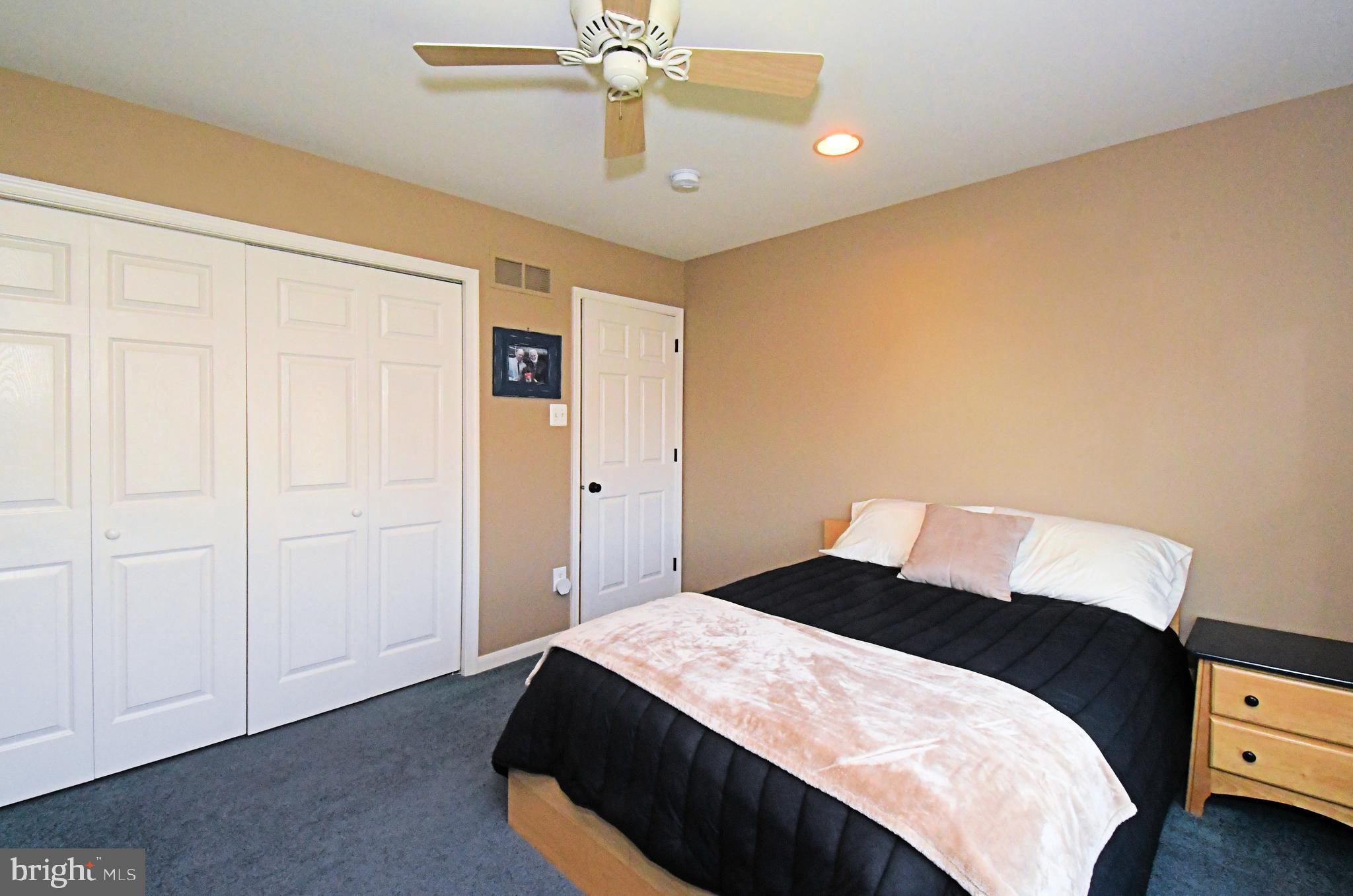 NORTHAMPTON CROSSG - Residential