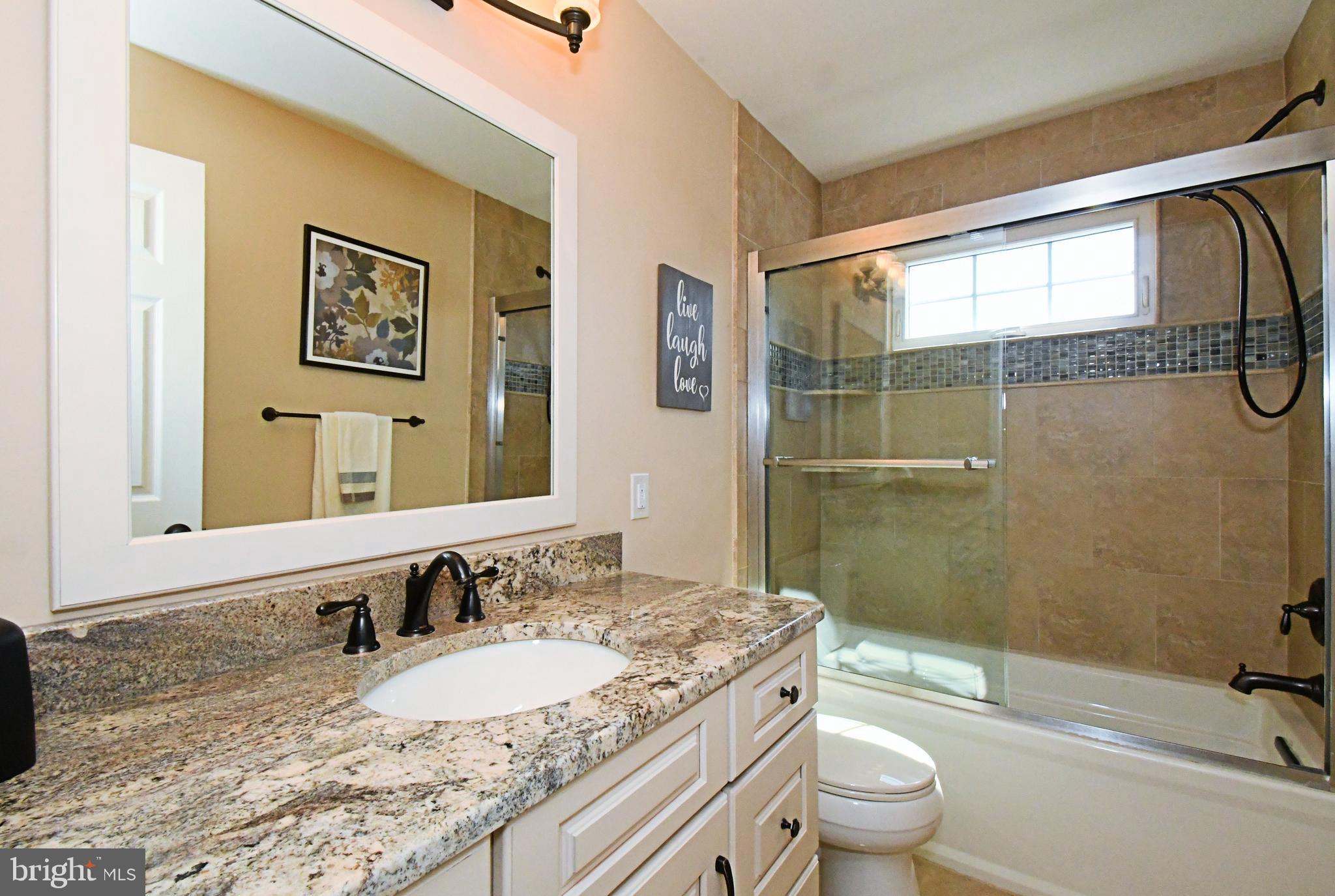 NORTHAMPTON CROSSG - Residential