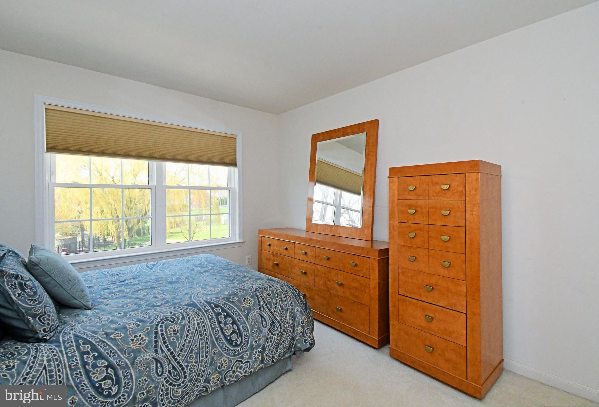 NORTHAMPTON CROSSG - Residential