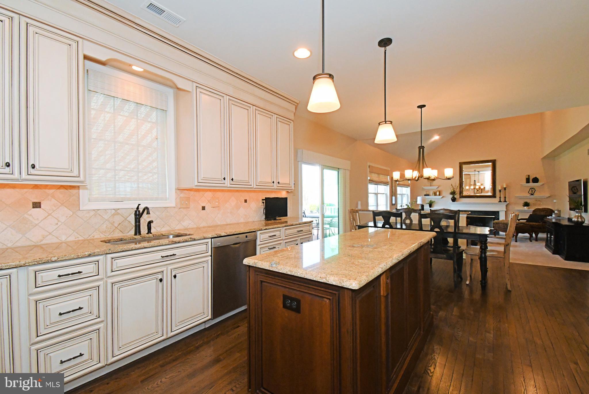 NORTHAMPTON CROSSG - Residential