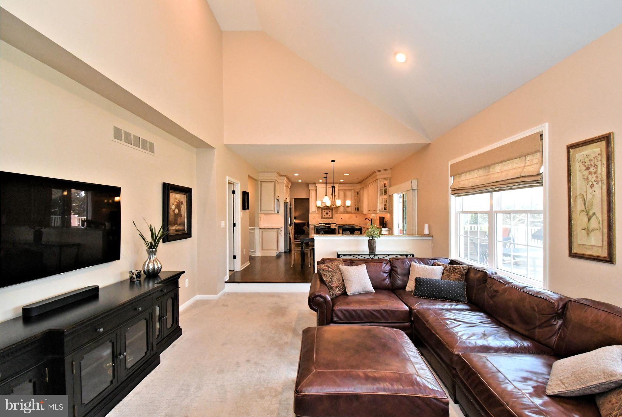 NORTHAMPTON CROSSG - Residential