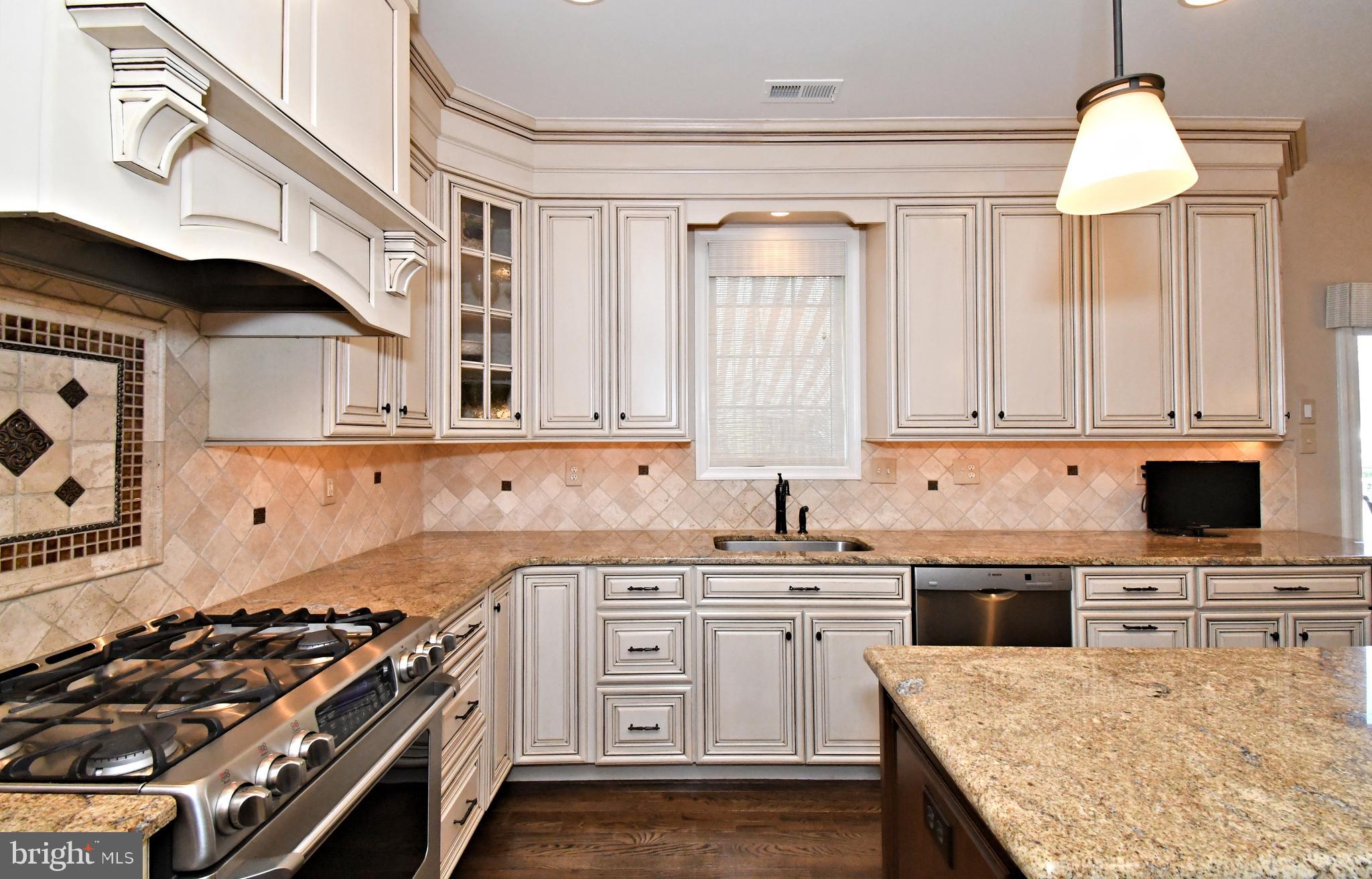 NORTHAMPTON CROSSG - Residential