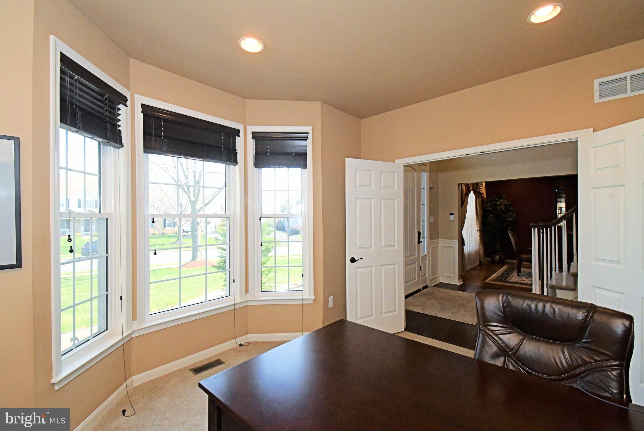 NORTHAMPTON CROSSG - Residential