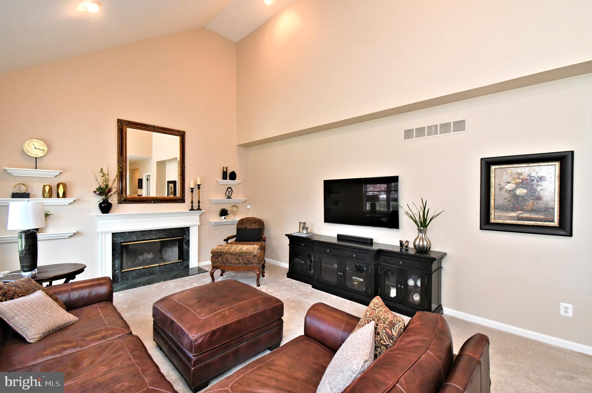 NORTHAMPTON CROSSG - Residential