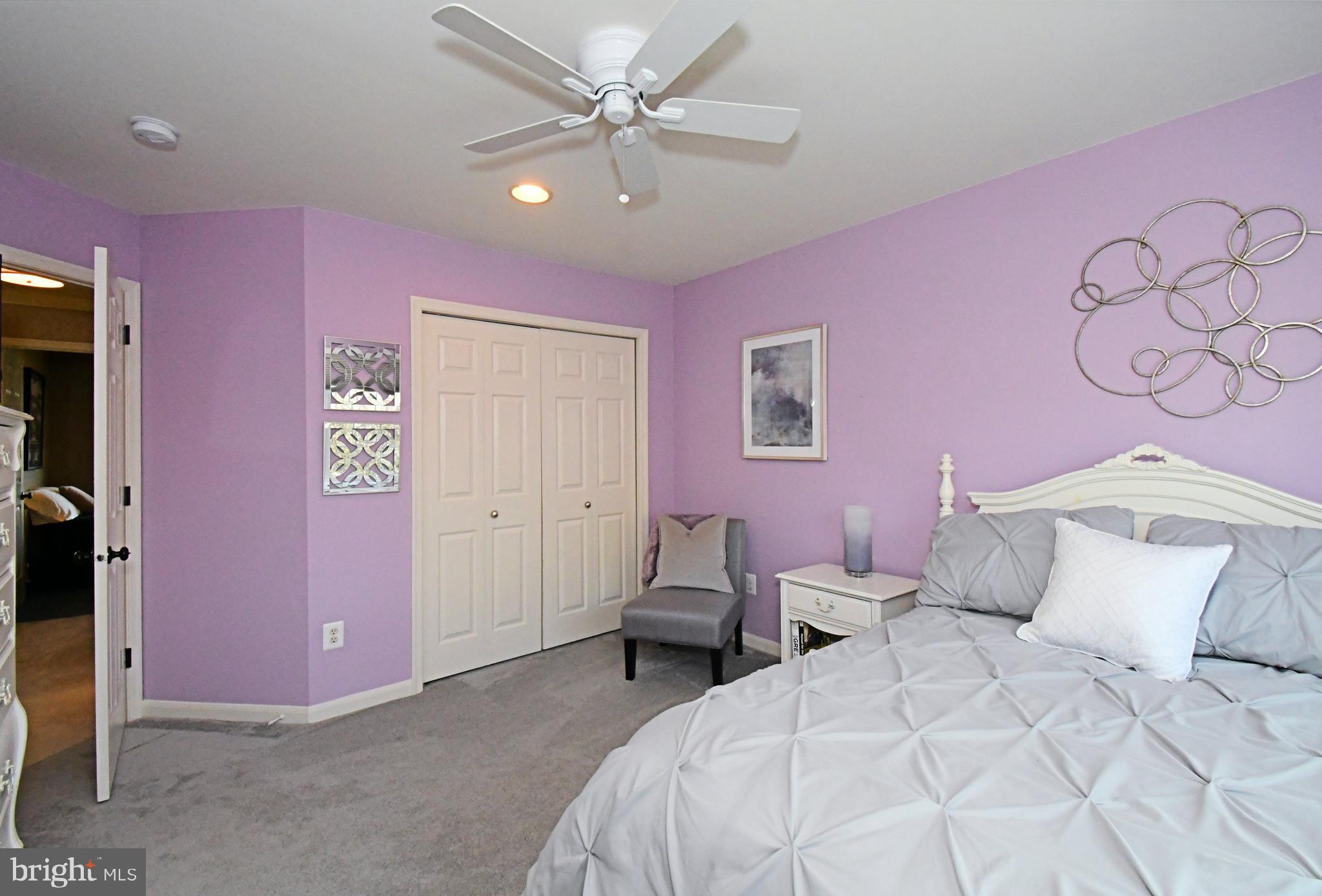 NORTHAMPTON CROSSG - Residential