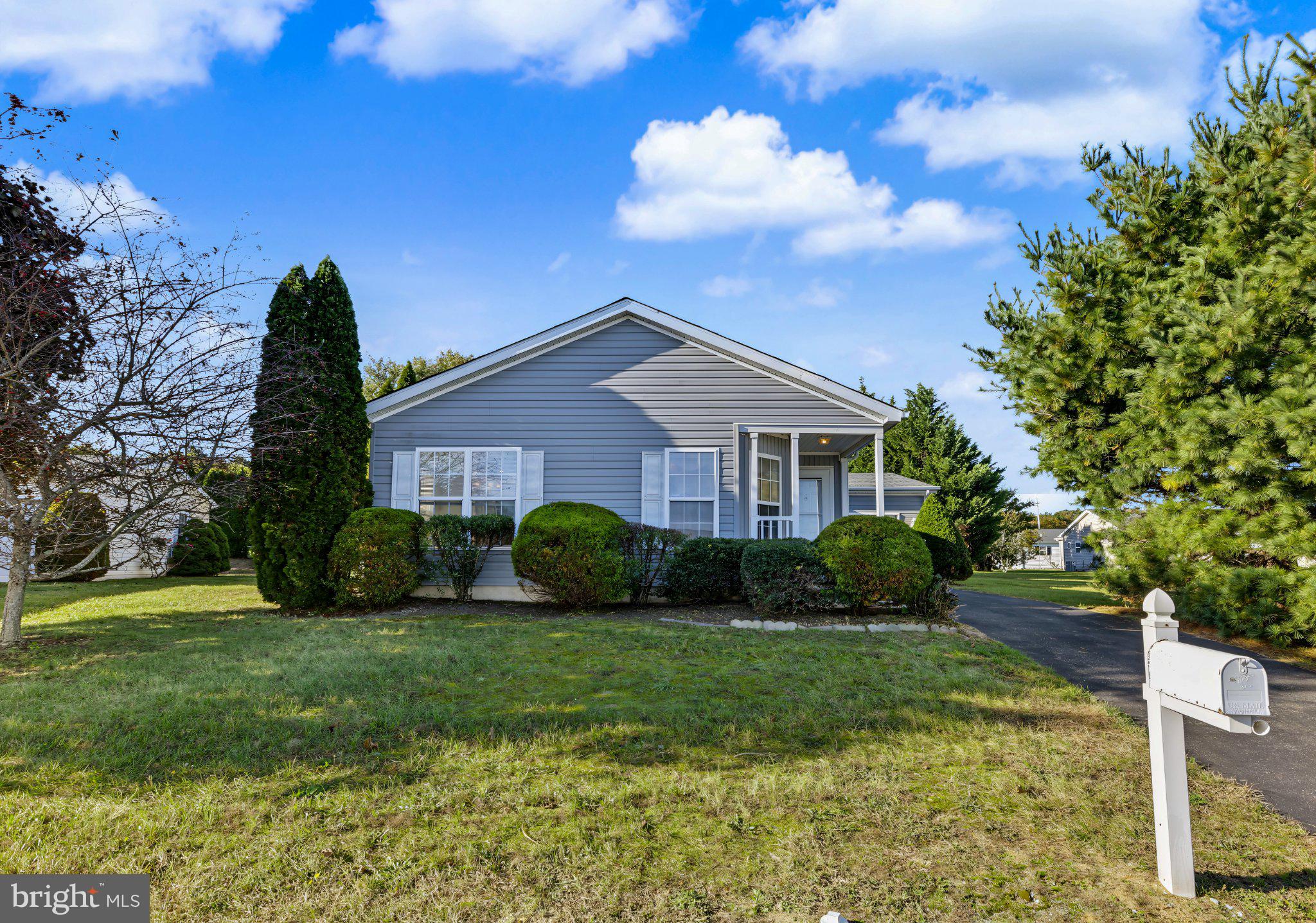 2 PINE GROVE AVENUE