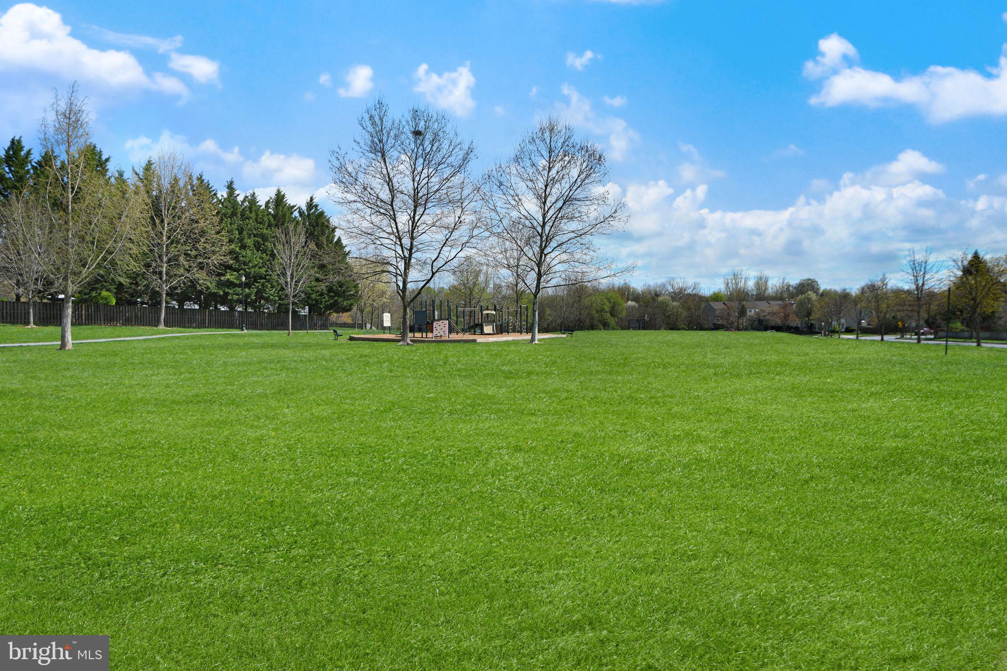 WILLOW BROOK - Residential