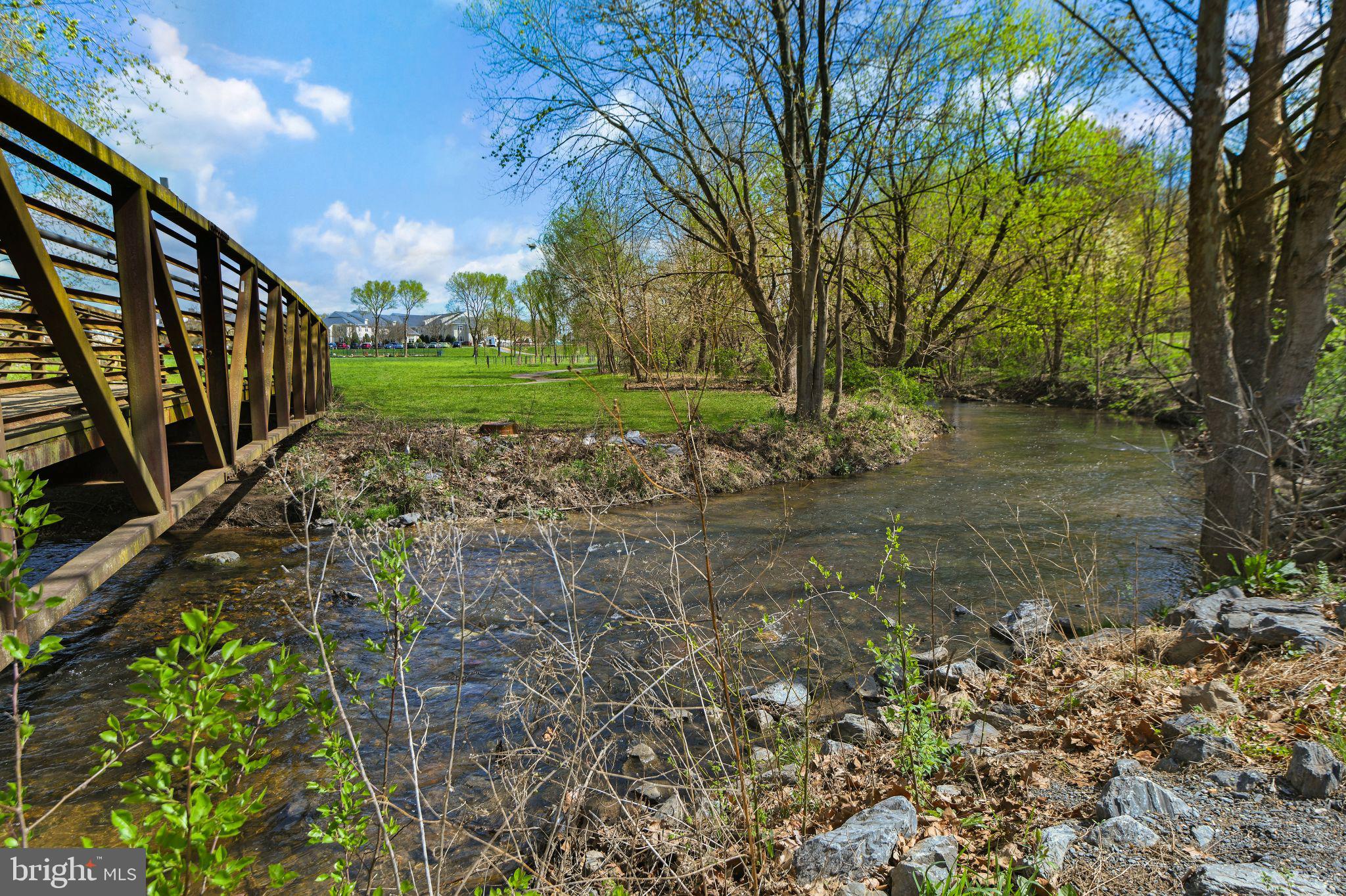 WILLOW BROOK - Residential