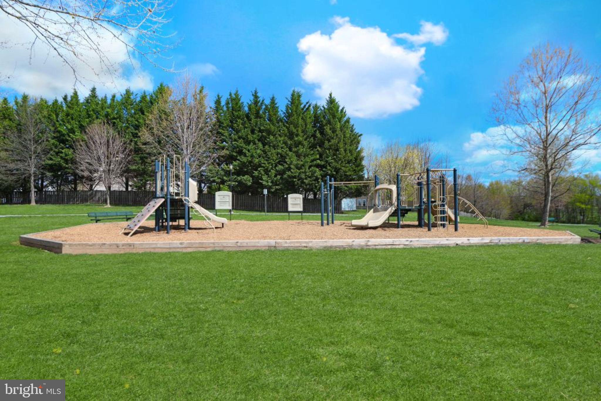 WILLOW BROOK - Residential