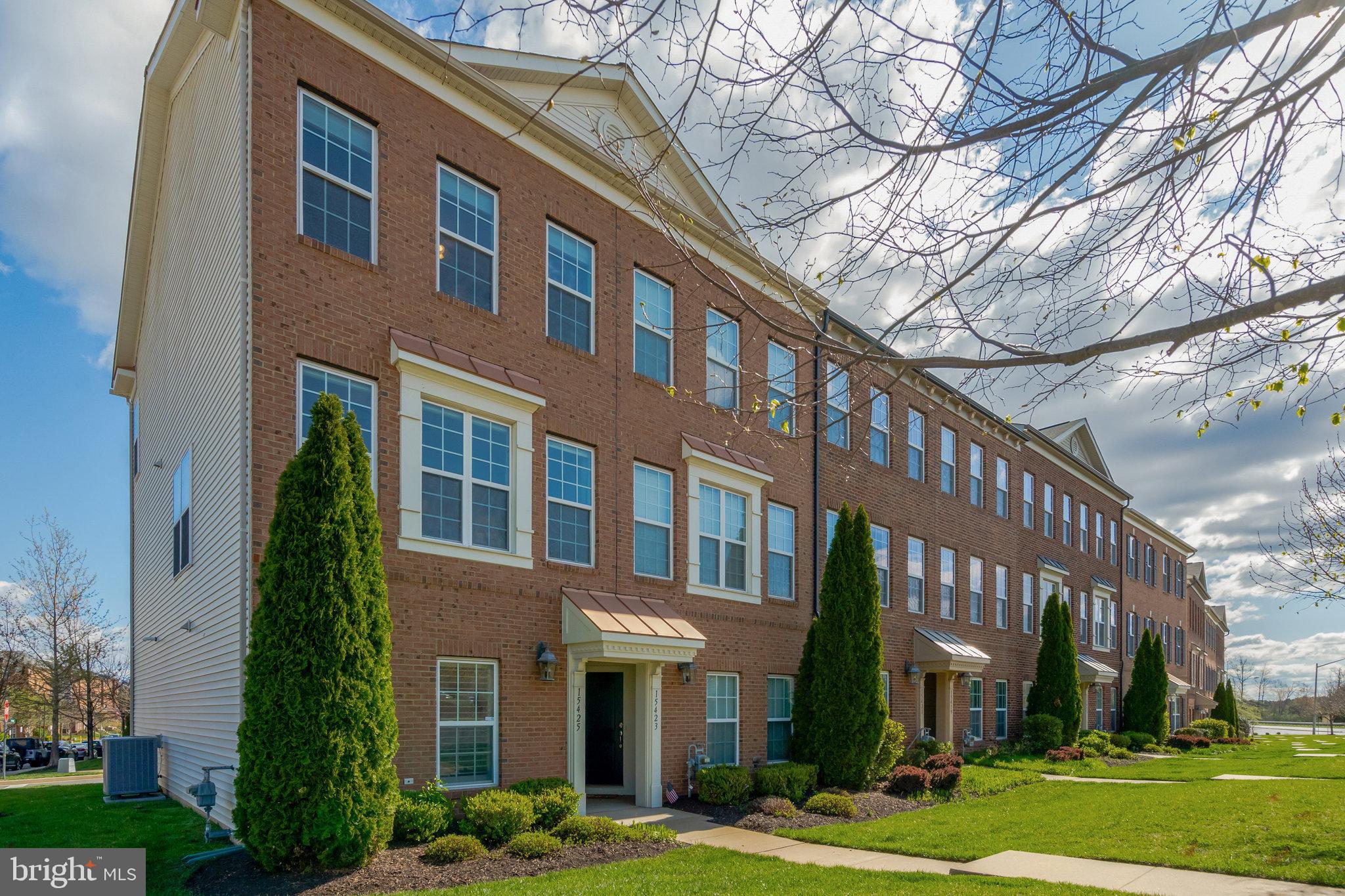 15425 ROSEMONT MANOR DRIVE