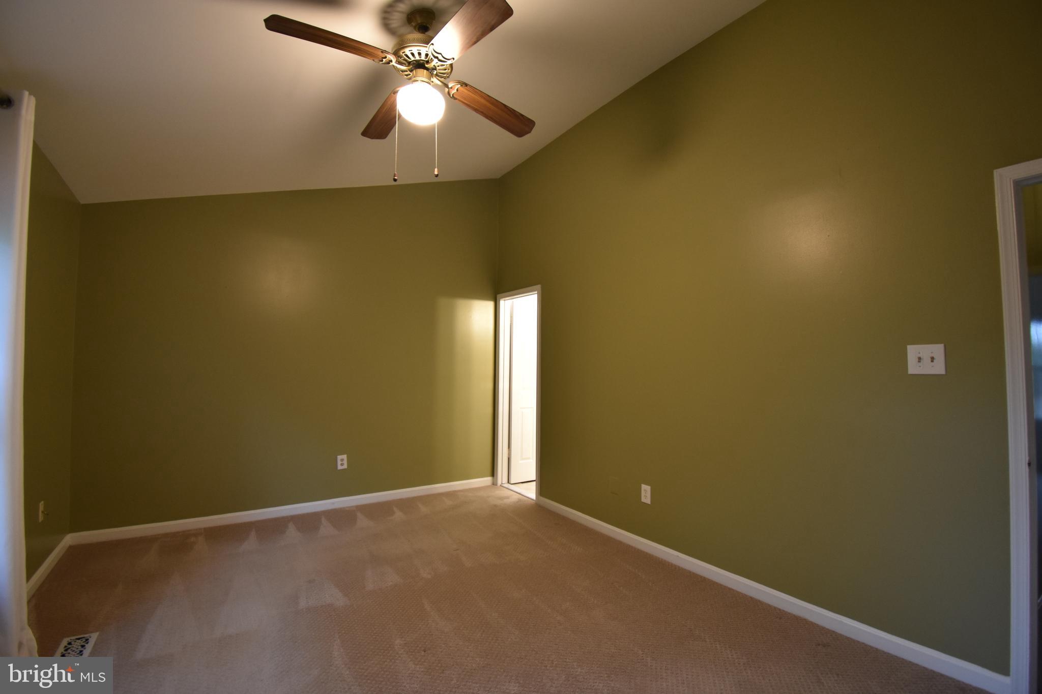 LOVETON FARMS - Residential Lease