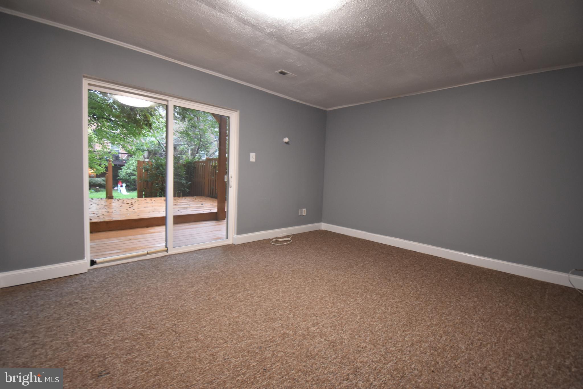 LOVETON FARMS - Residential Lease