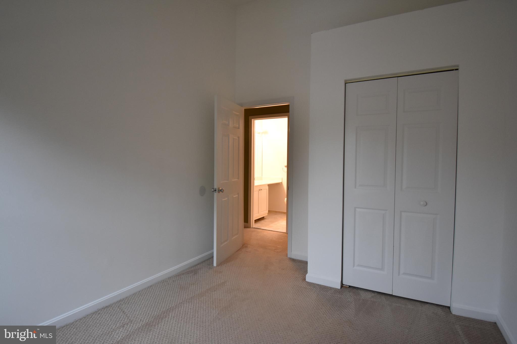 LOVETON FARMS - Residential Lease