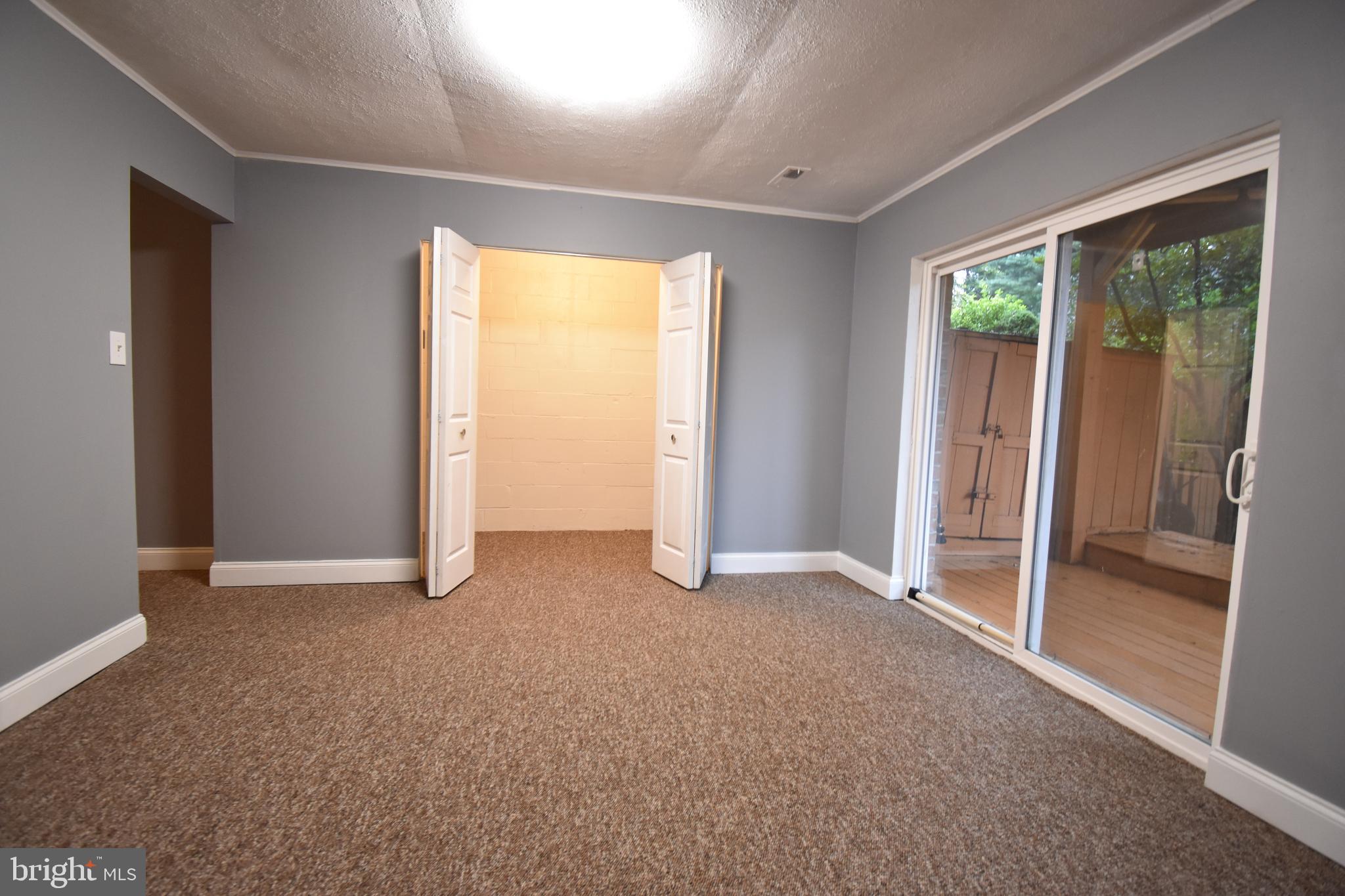 LOVETON FARMS - Residential Lease