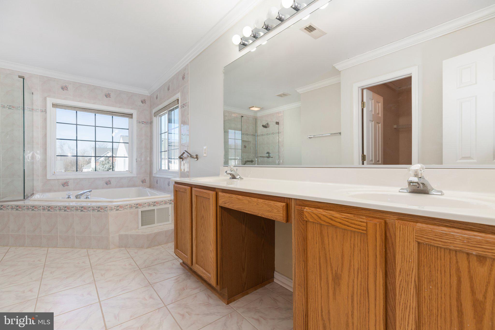 RIVER CLUB - Residential