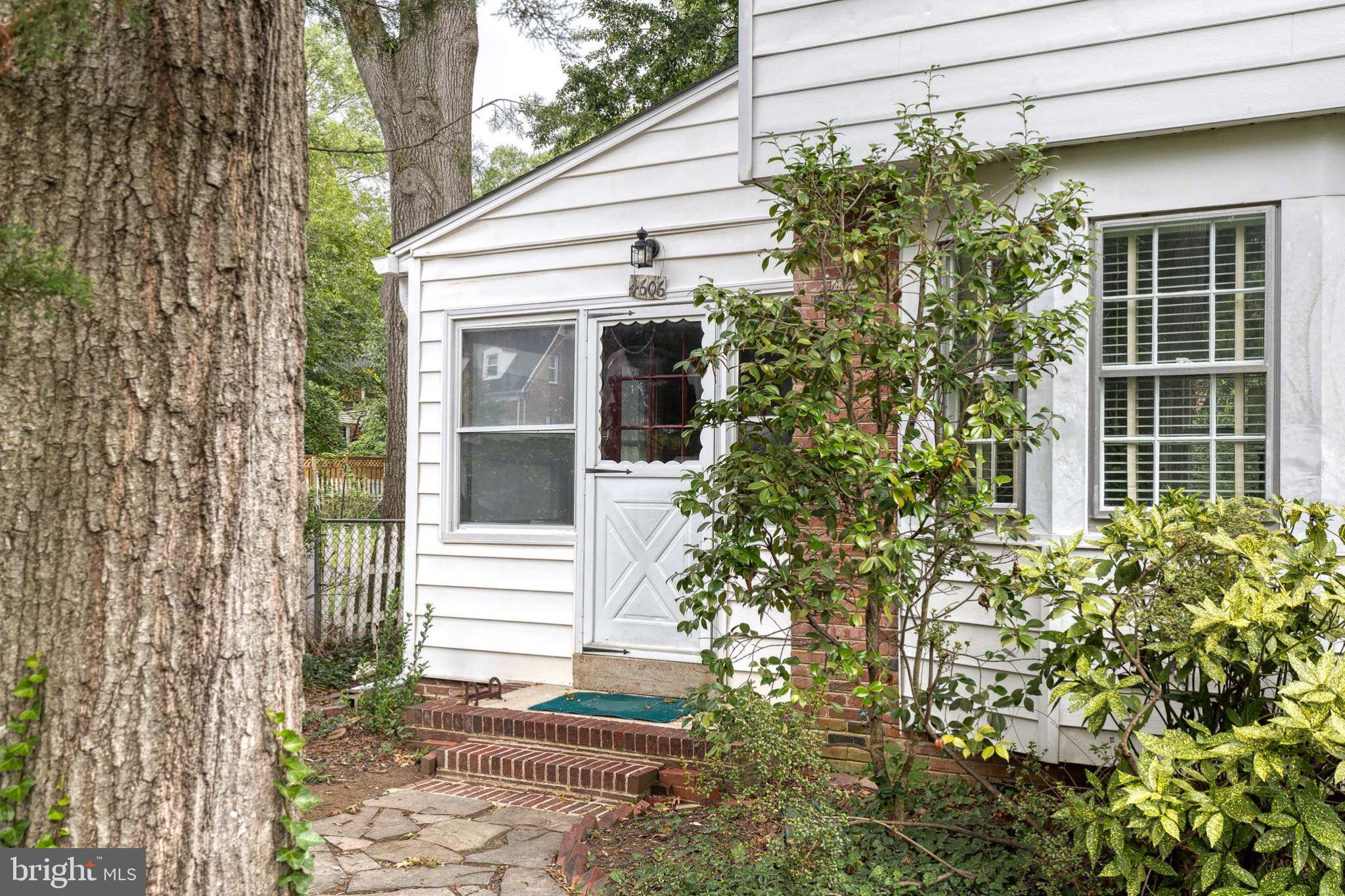 4606 DREXEL ROAD