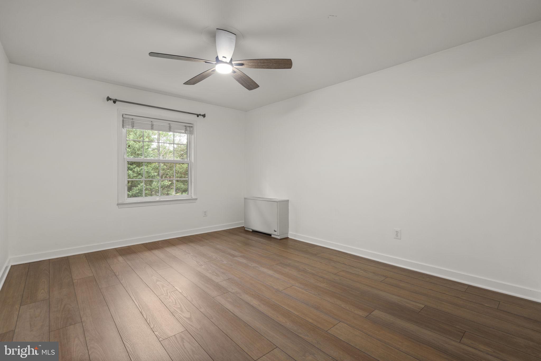 BAILEYS CROSSROADS - Residential