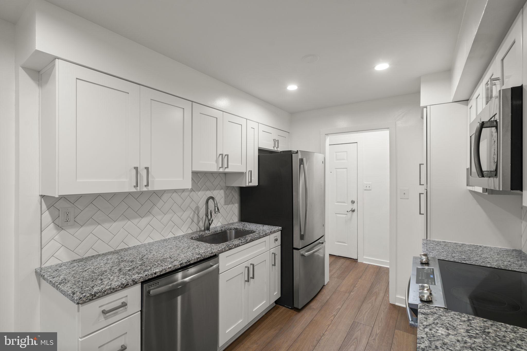 BAILEYS CROSSROADS - Residential