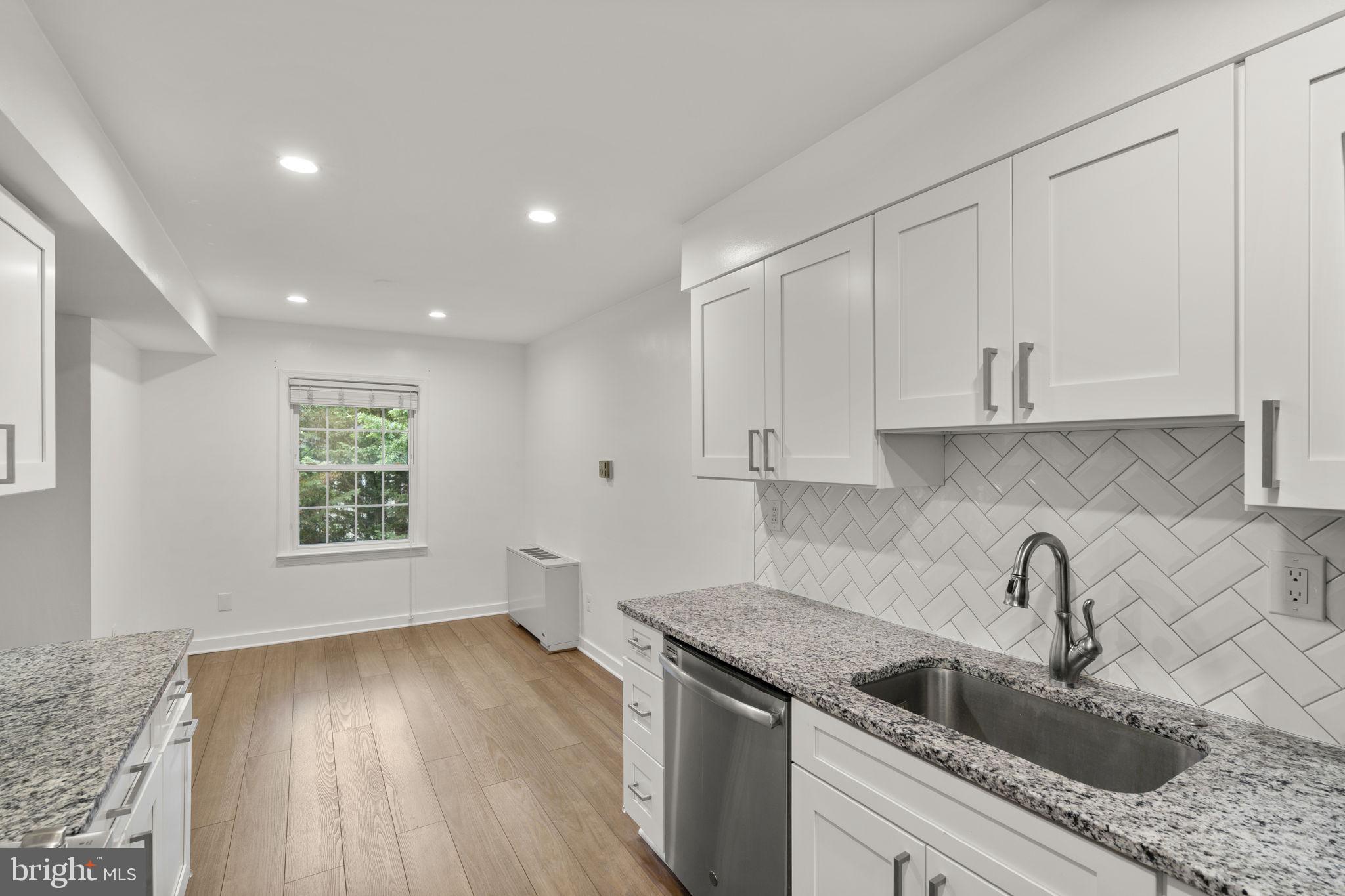 BAILEYS CROSSROADS - Residential