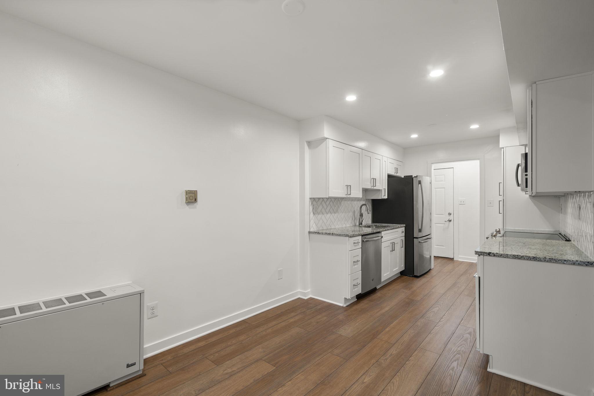 BAILEYS CROSSROADS - Residential
