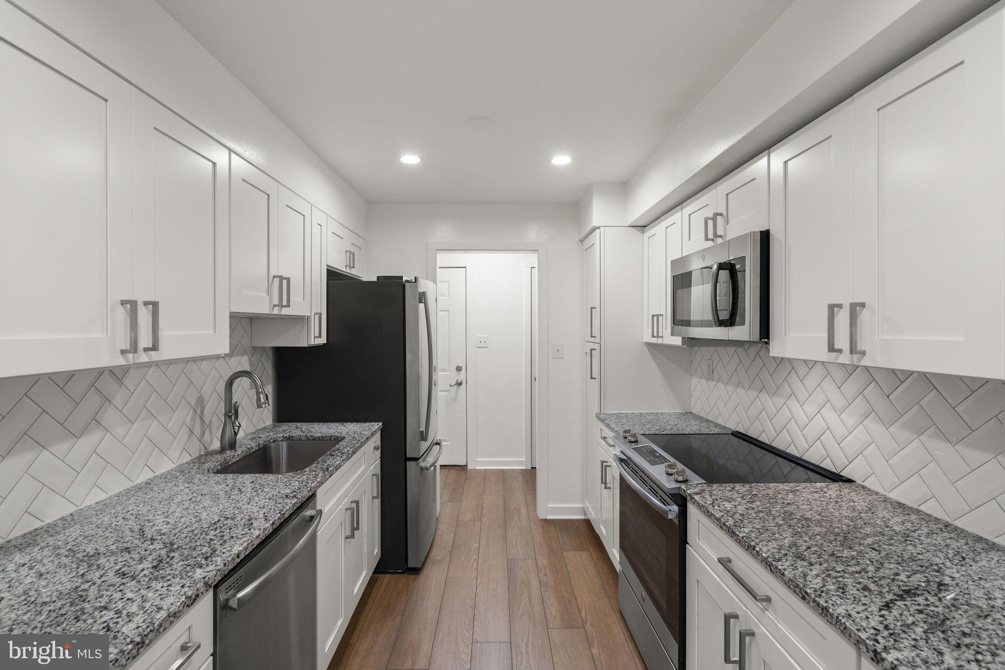 3334 SPRING LANE B-42